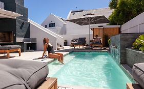 Abalone Hotel & Villas
